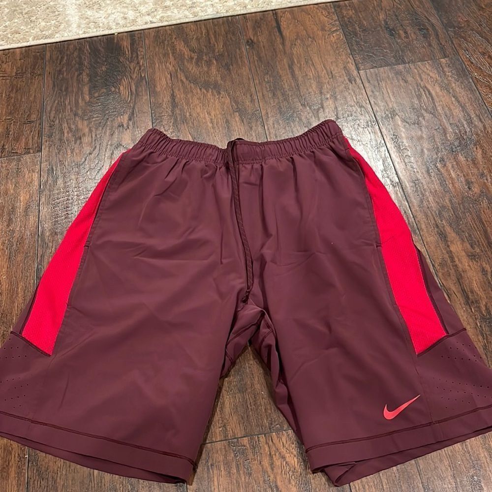 Nike Pro Training Shorts Sz. Medium purple‎ and red in excellent condition